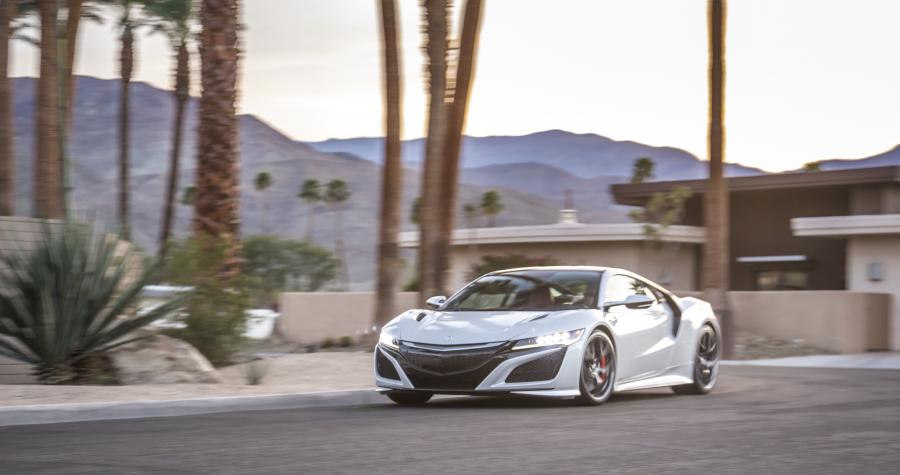  Acura NSX 2016 года  (NA) (фото 12 из 286)